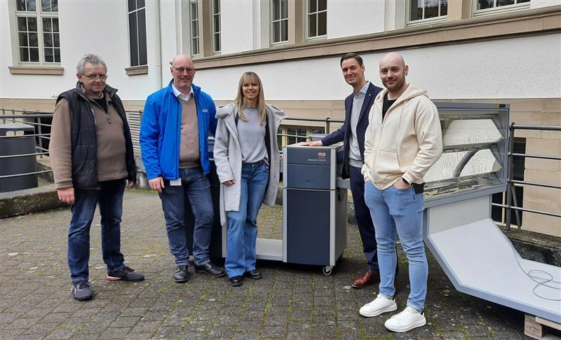 Statt Schrottplatz Klassenzimmer